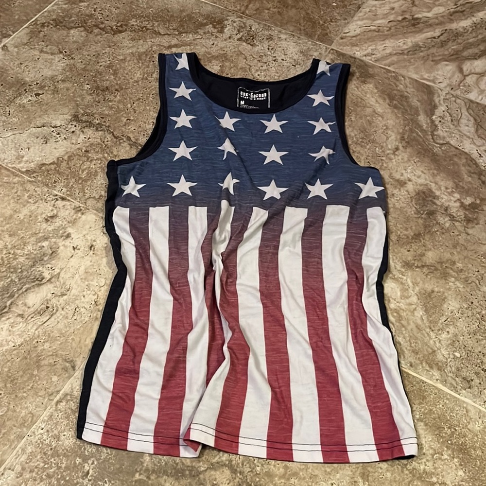 Sleeveless tank